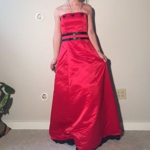 Vintage Goth Princess prom dress🖤